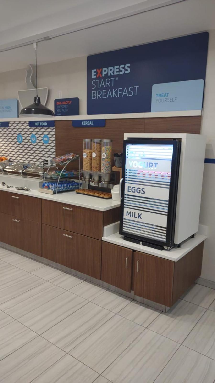 Holiday Inn Express And Suites Chicago West - St Charles By Ihg Saint Charles Esterno foto