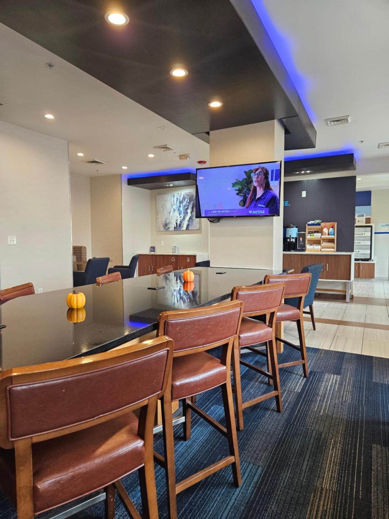 Holiday Inn Express And Suites Chicago West - St Charles By Ihg Saint Charles Esterno foto