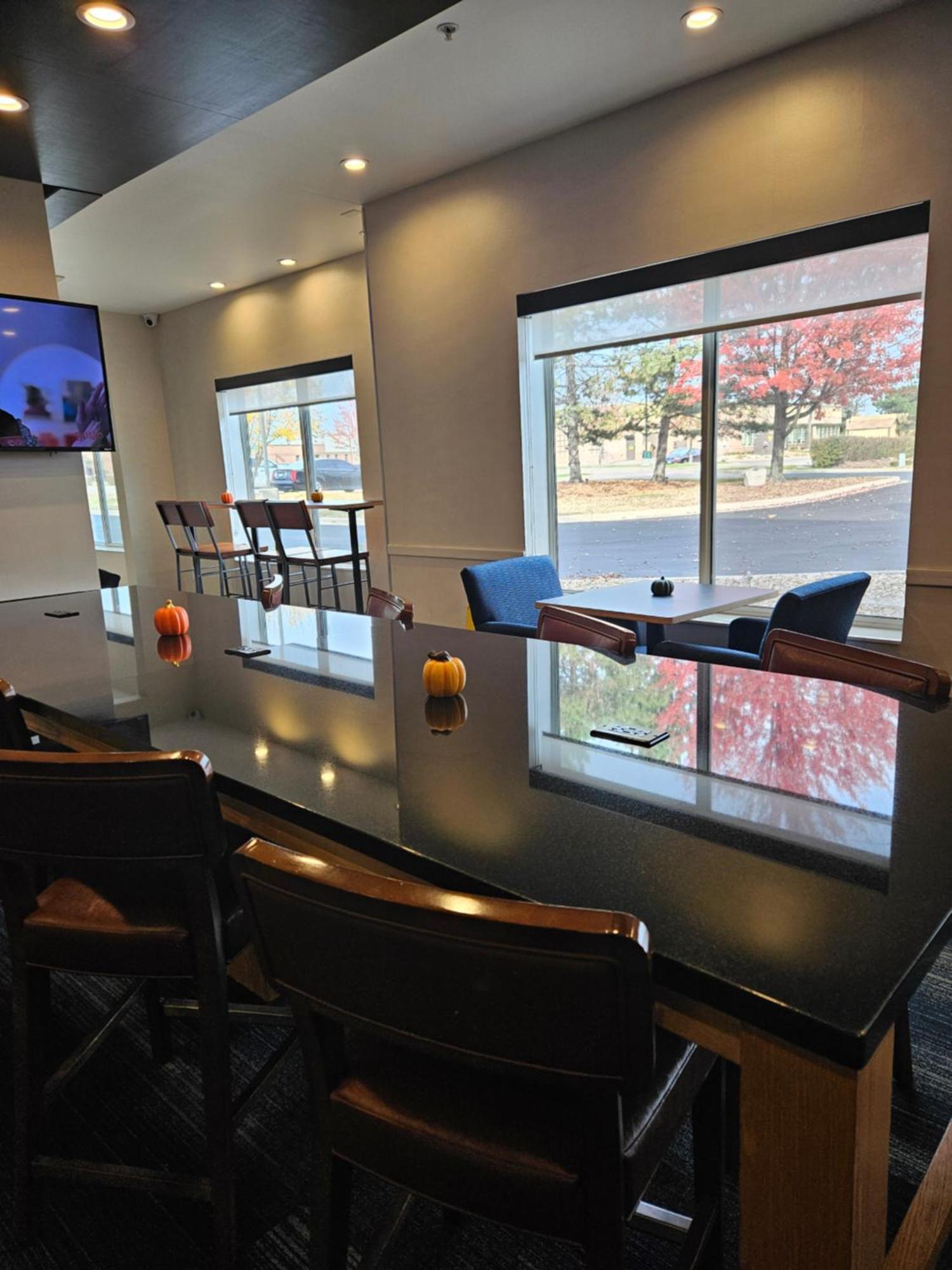 Holiday Inn Express And Suites Chicago West - St Charles By Ihg Saint Charles Esterno foto
