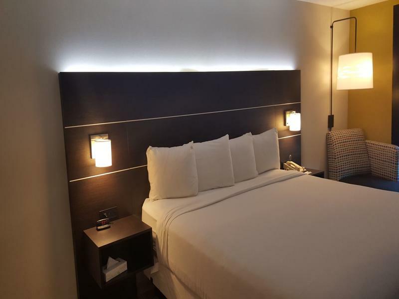 Holiday Inn Express And Suites Chicago West - St Charles By Ihg Saint Charles Esterno foto