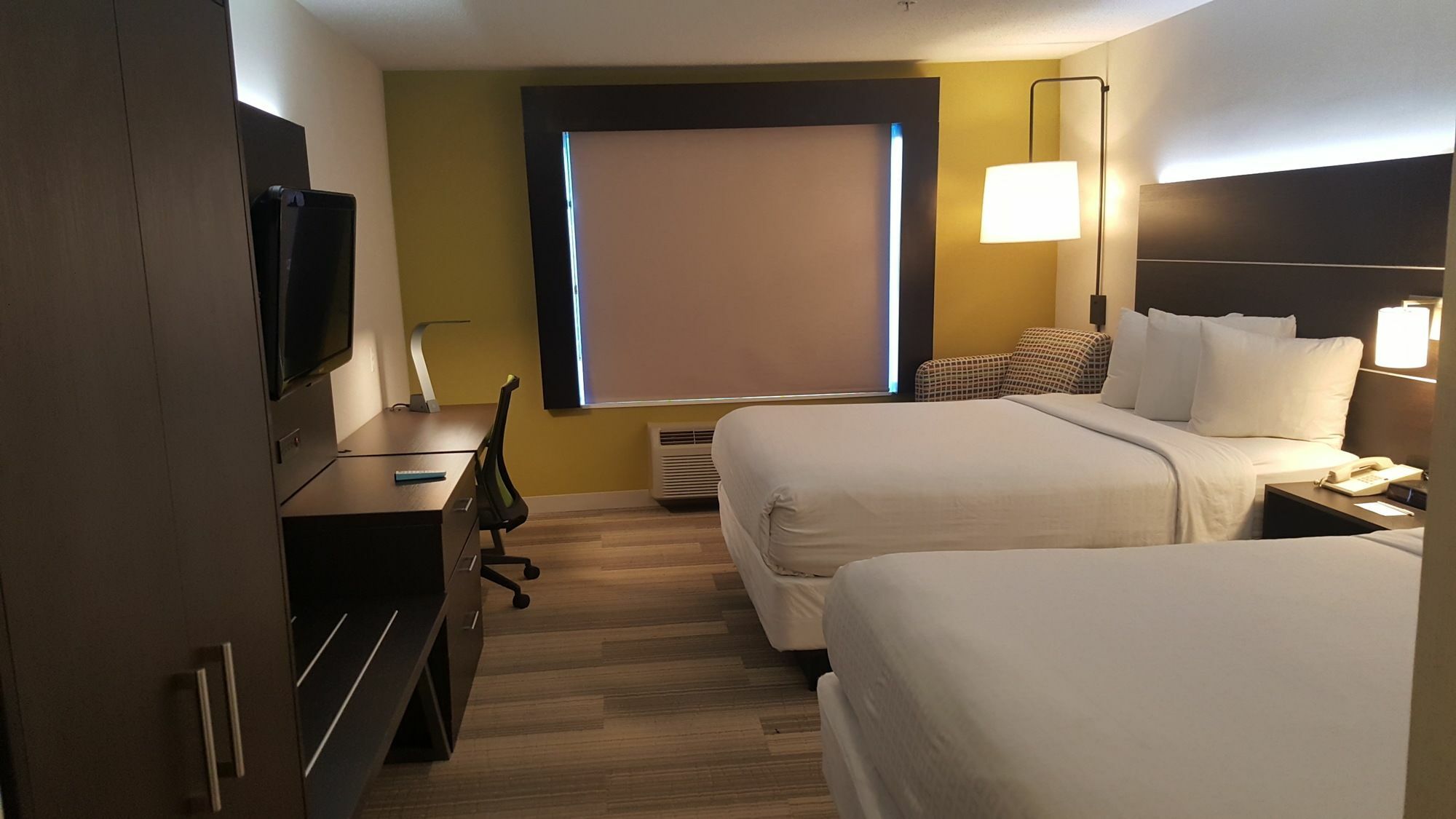 Holiday Inn Express And Suites Chicago West - St Charles By Ihg Saint Charles Esterno foto